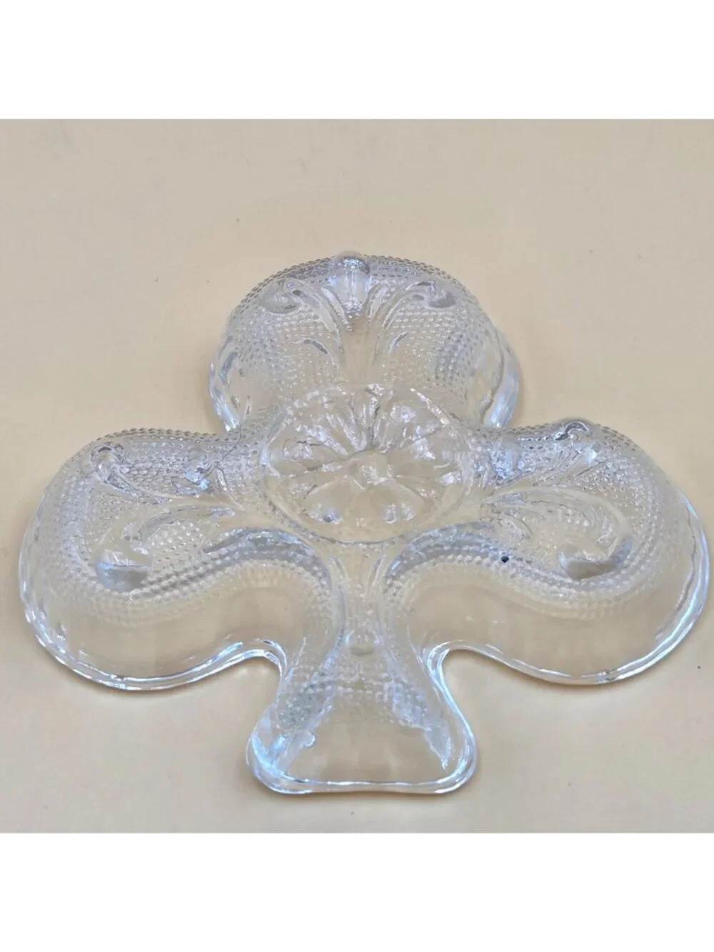 Tiara Indiana Glass Sandwich Clear Club Shamrock Dish Set of 3 Vintage